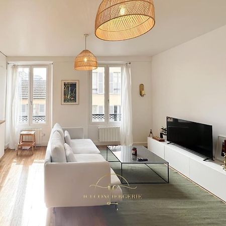 Le Petit Saint Louis Lägenhet Versailles Exteriör bild